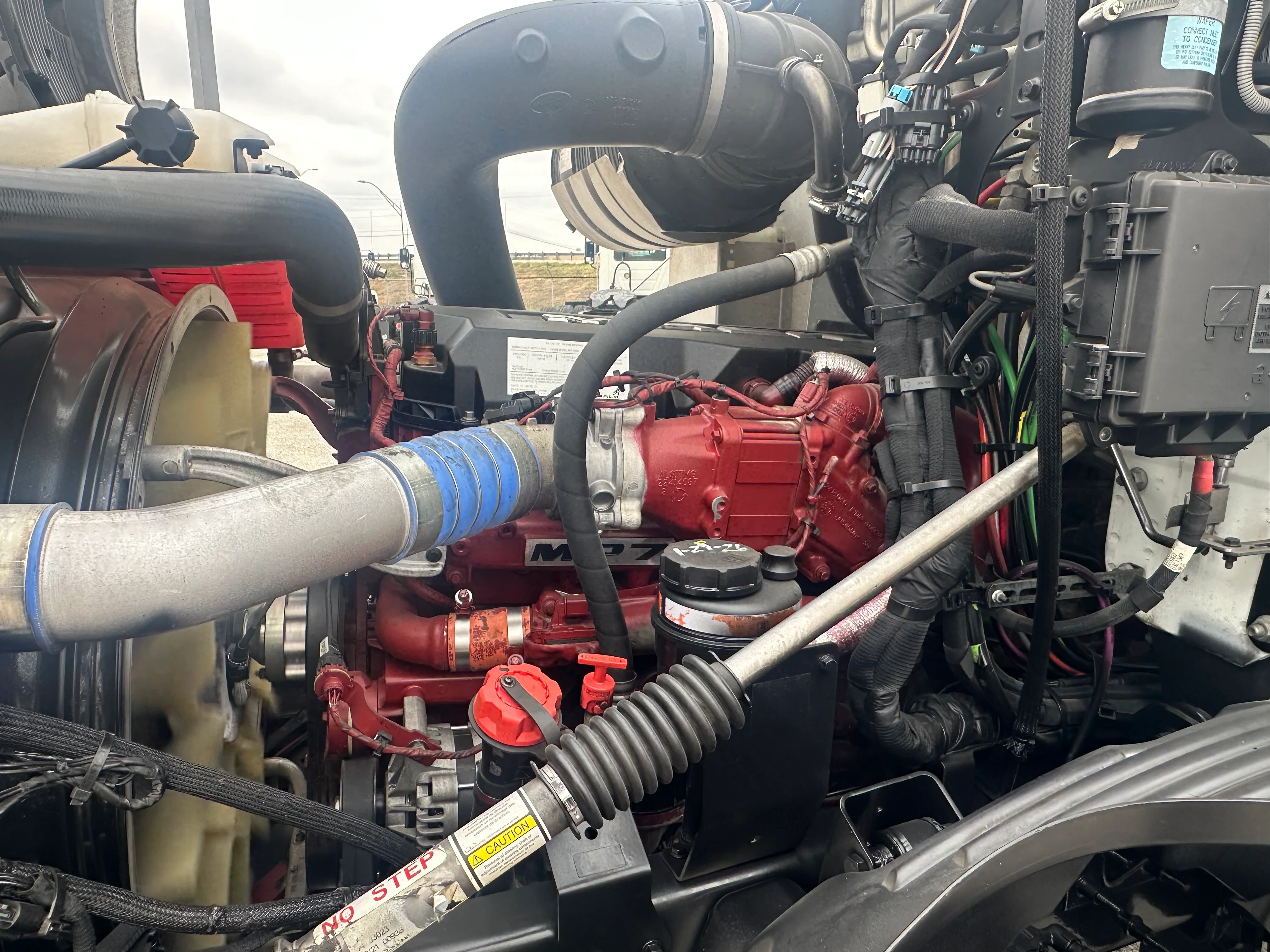 2022 Mack Anthem in San Antonio, TX — photo 5