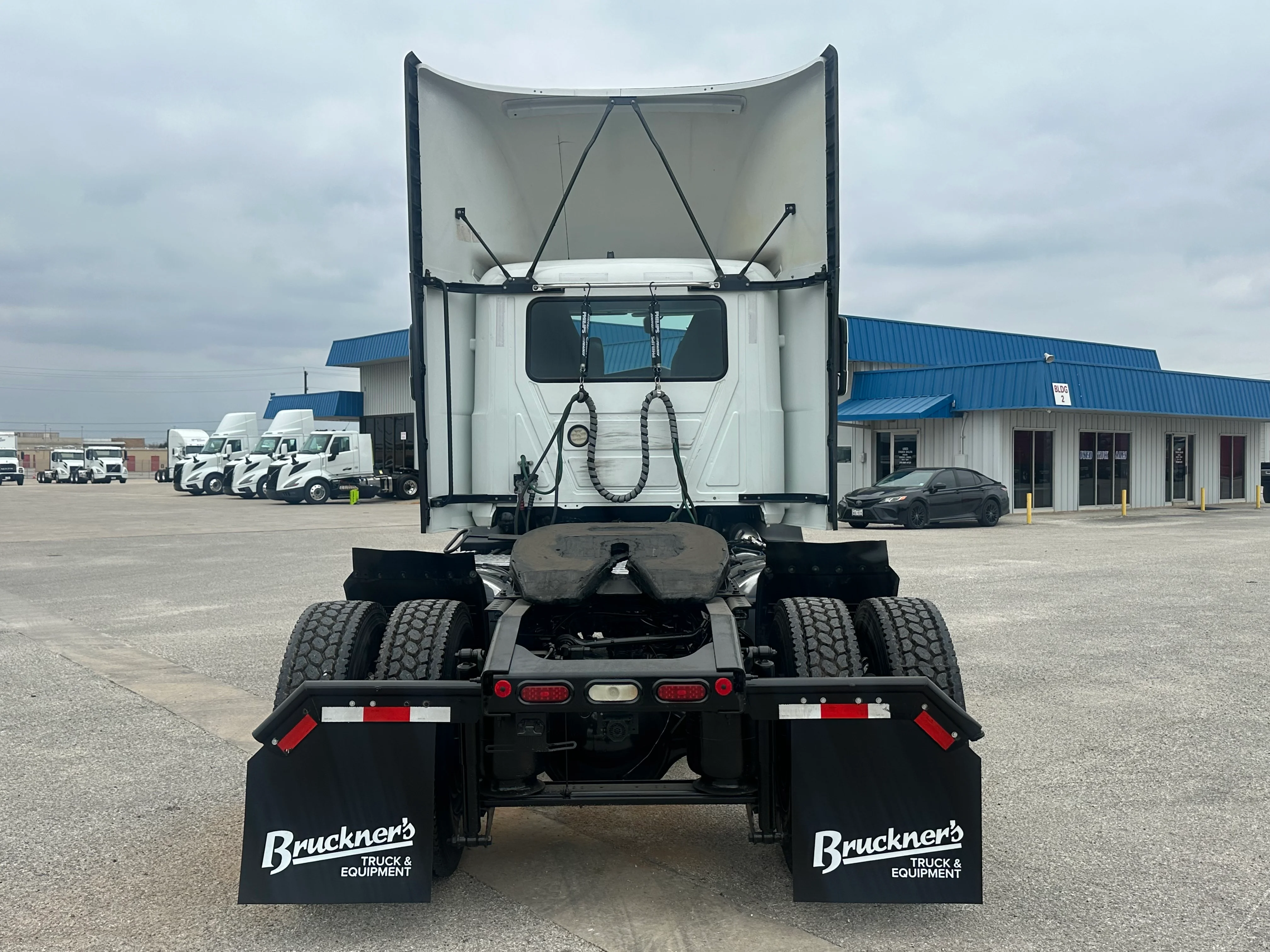 2022 Mack Anthem in San Antonio, TX — photo 8