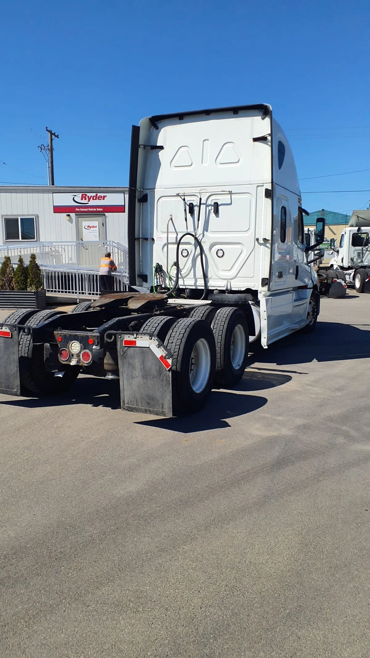 2020 Freightliner Cascadia in Tacoma, WA — photo 4