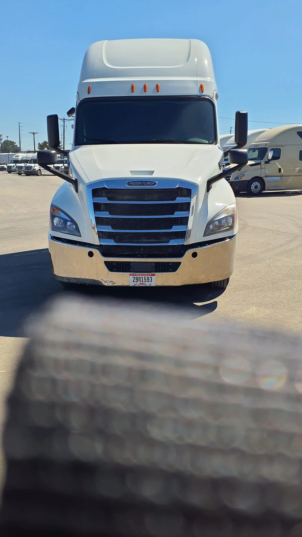 2020 Freightliner Cascadia in Tacoma, WA — photo 2