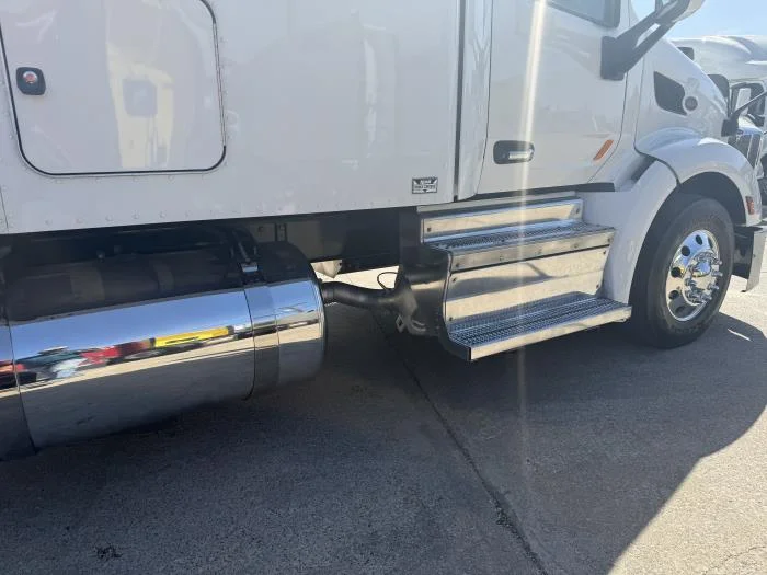 2022 Peterbilt 579 - image 31