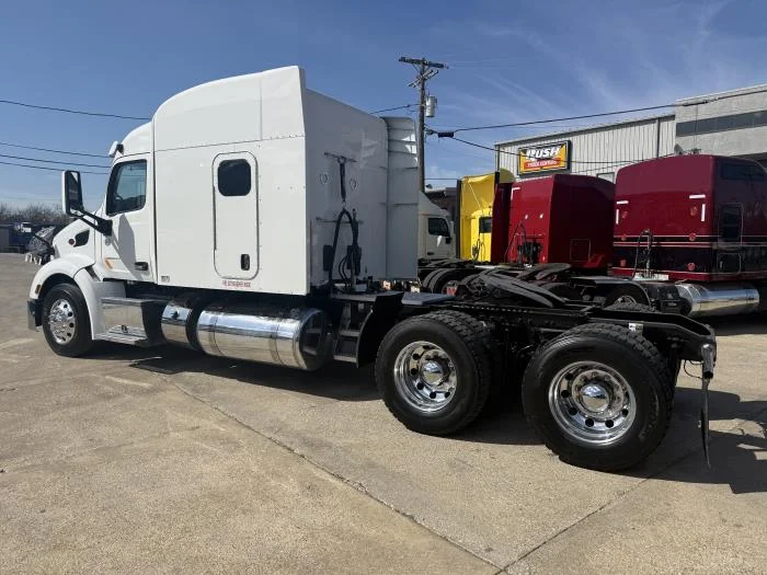 2022 Peterbilt 579 - image 37