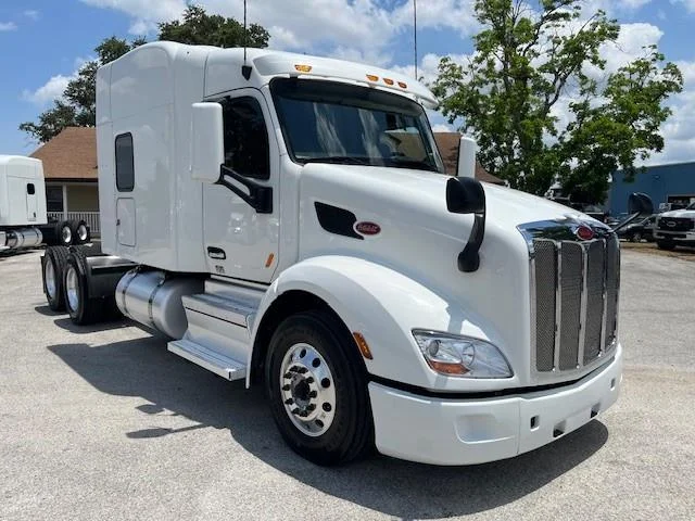 2021 Peterbilt 579 - image 8