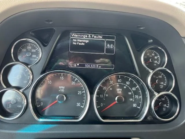 2021 Peterbilt 579 - image 16