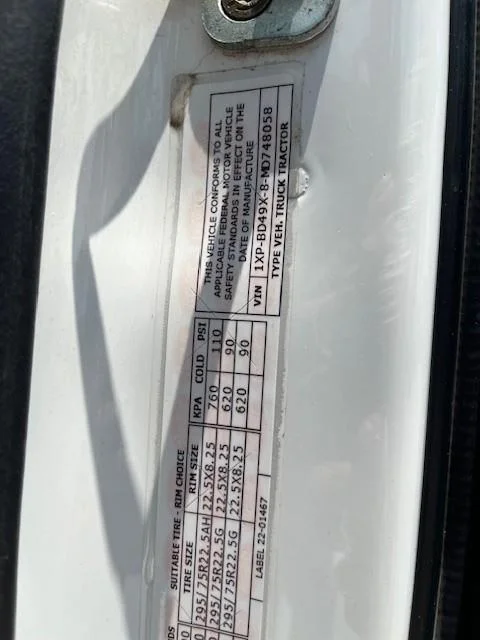 2021 Peterbilt 579 - image 24