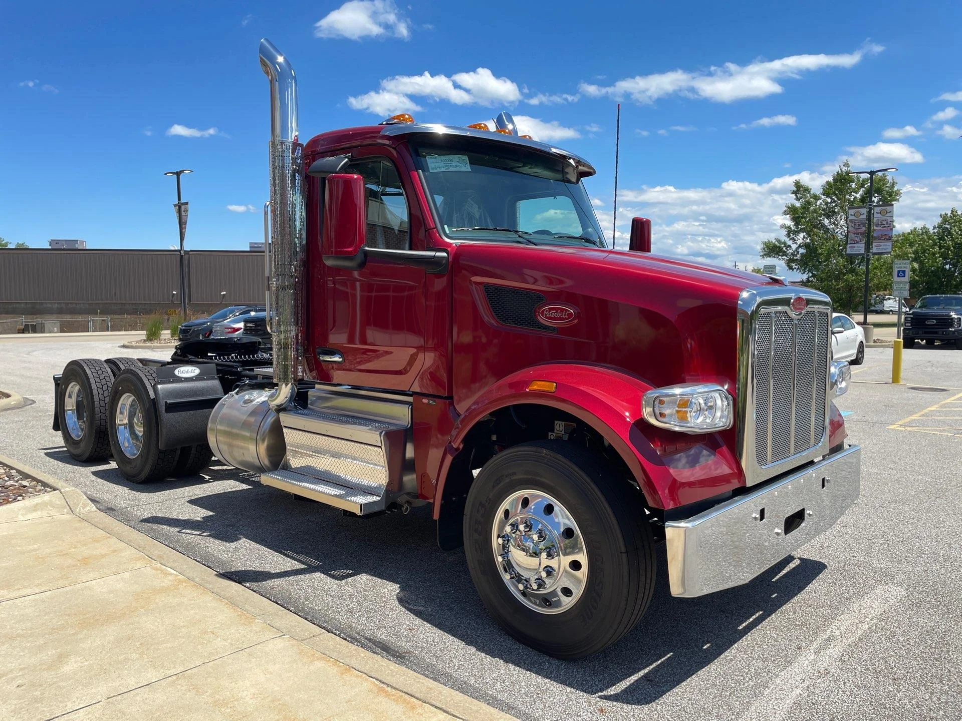 2027 Peterbilt 567 in Broadview Hts, OH — photo 5