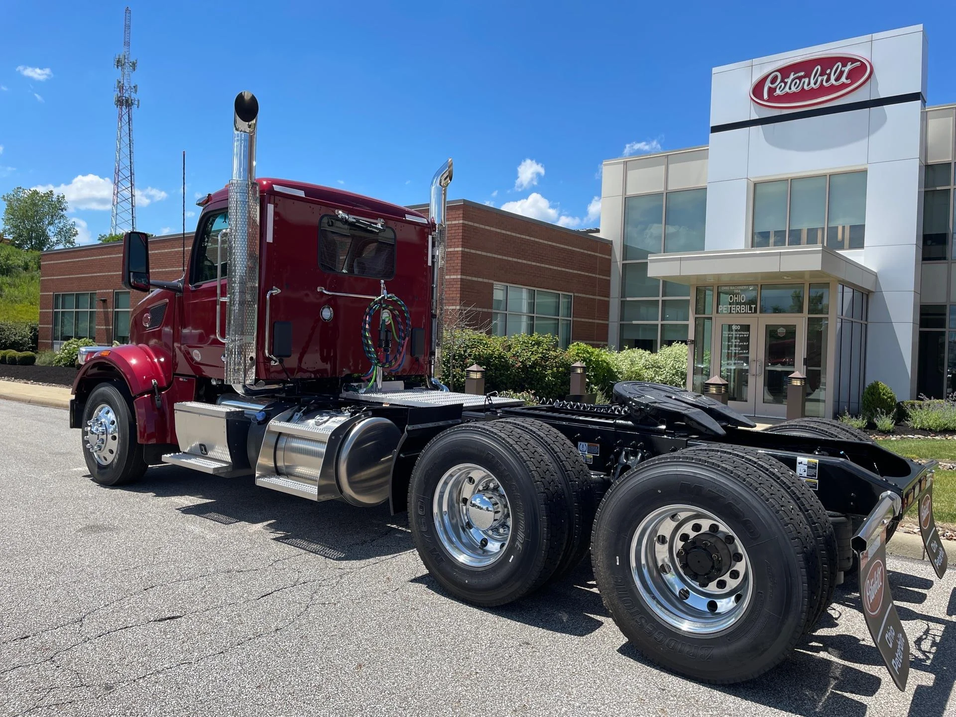 2027 Peterbilt 567 in Broadview Hts, OH — photo 2