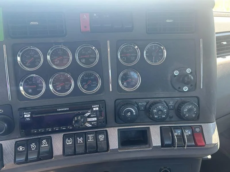 2018 Kenworth T880 in Walton, KY — photo 8