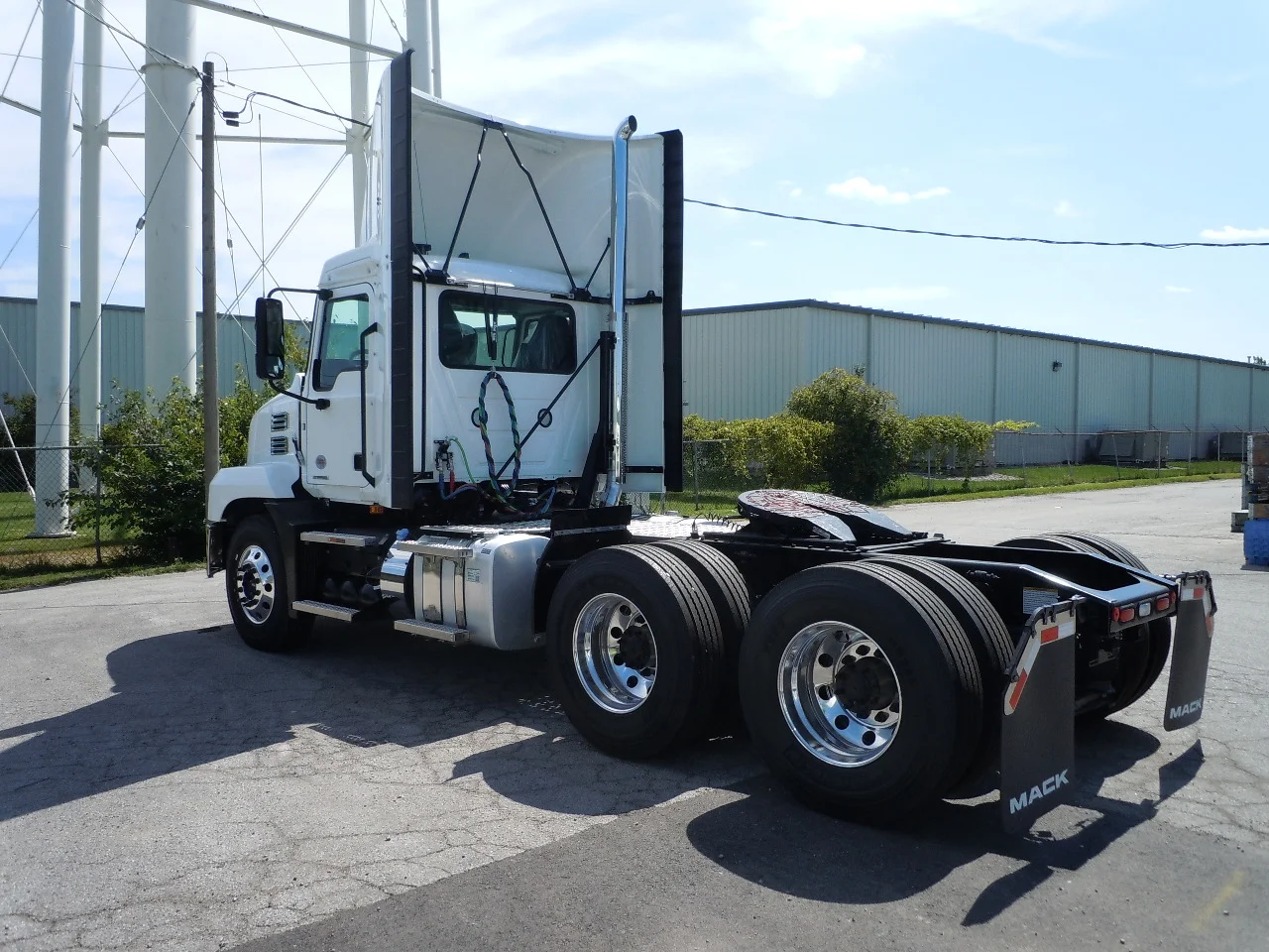 2026 Mack Anthem in Chicago Heights, IL — photo 2