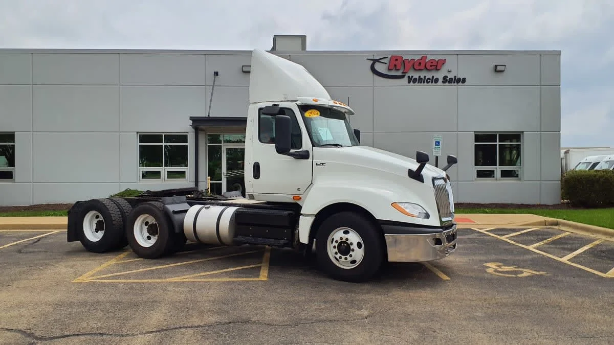 2020 International LT in Bolingbrook, IL — photo 3