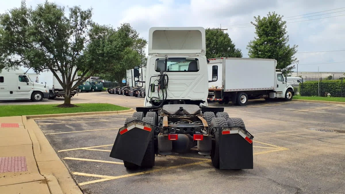 2020 International LT in Bolingbrook, IL — photo 5