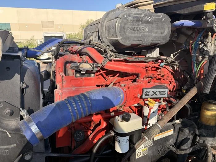 2022 Peterbilt 579 — photo 10