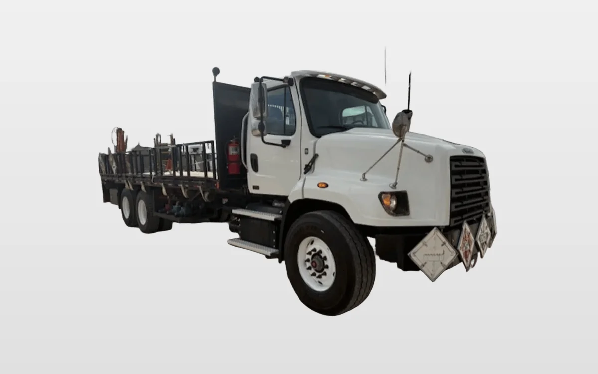 2020 Freightliner 114SD - image 1