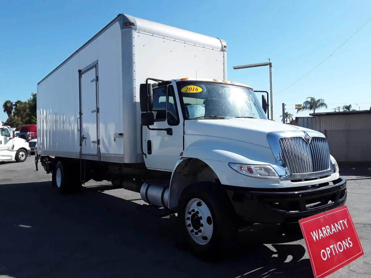 2016 International 4300 in Montebello, CA — photo 3