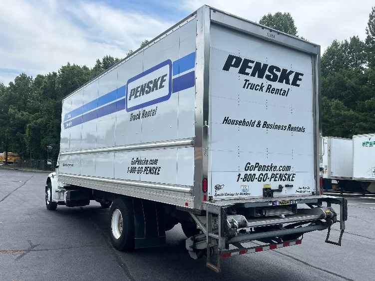 2022 Freightliner eM2 in Forest Park, GA — photo 6
