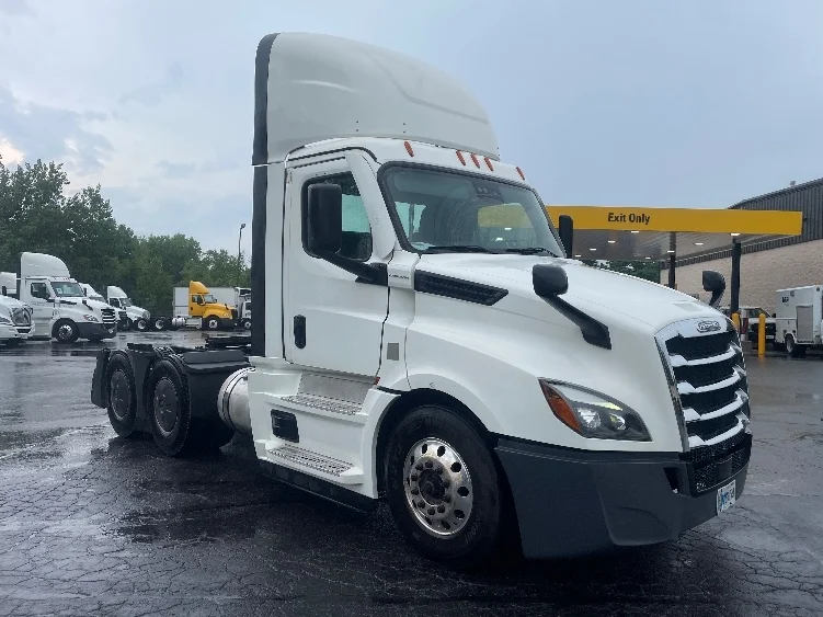 2023 Freightliner Cascadia