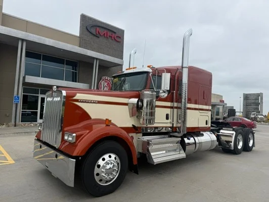 2027 Kenworth W900 in Omaha, NE — photo 2