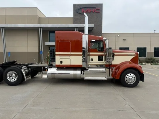 2027 Kenworth W900 in Omaha, NE — photo 10