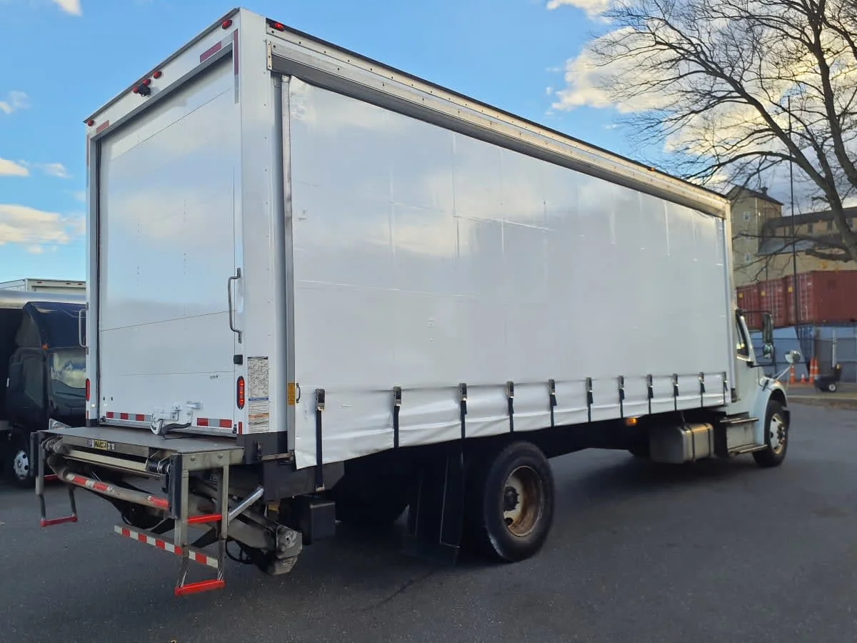 2019 Freightliner M2 106 in Springfield, MA — photo 4