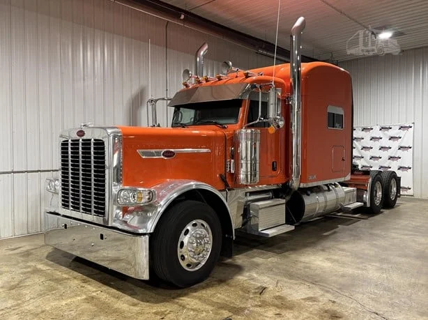 2024 Peterbilt 389 in Hartford, SD