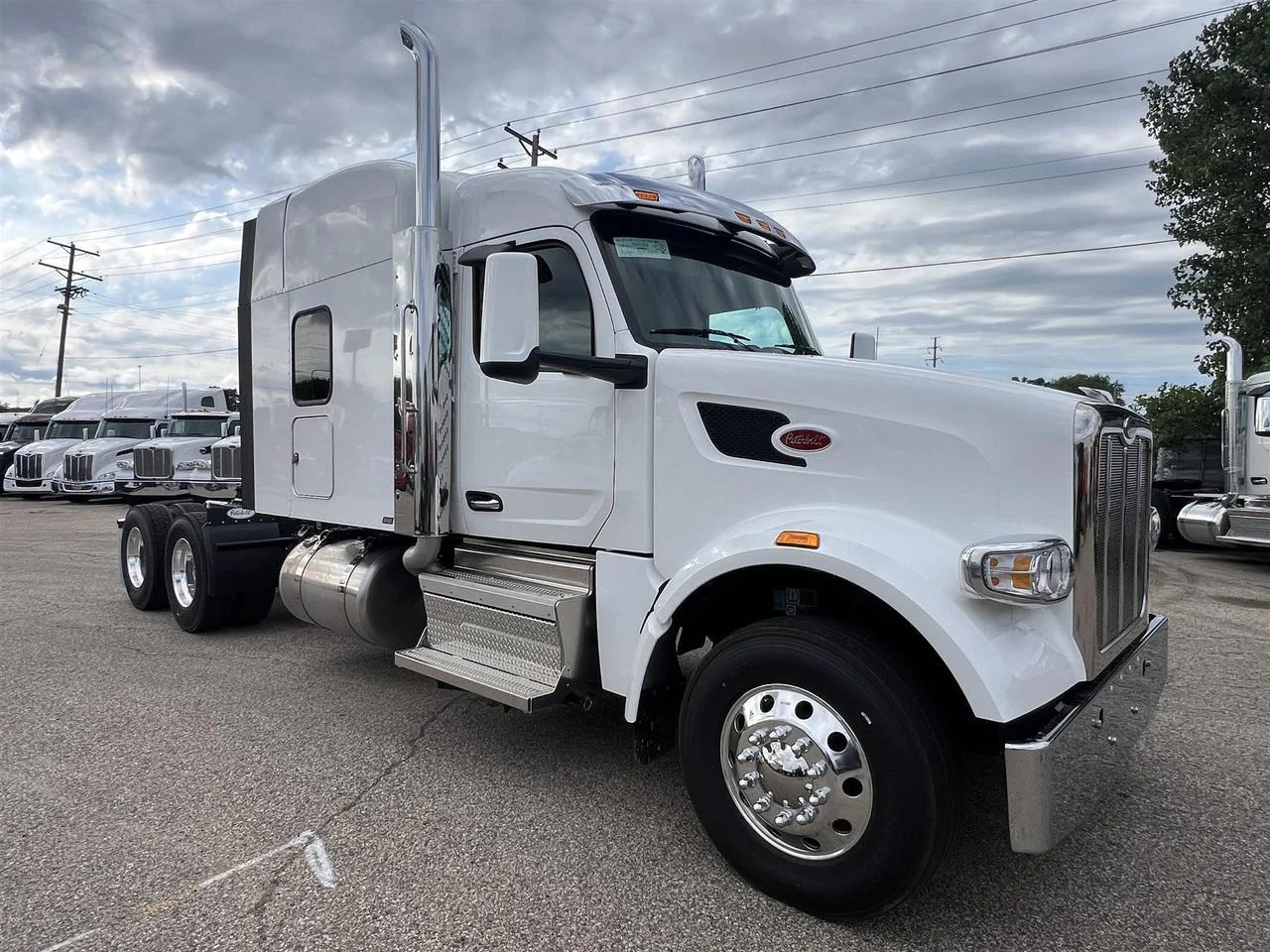 2027 Peterbilt 567 in South St. Paul, MN — photo 2