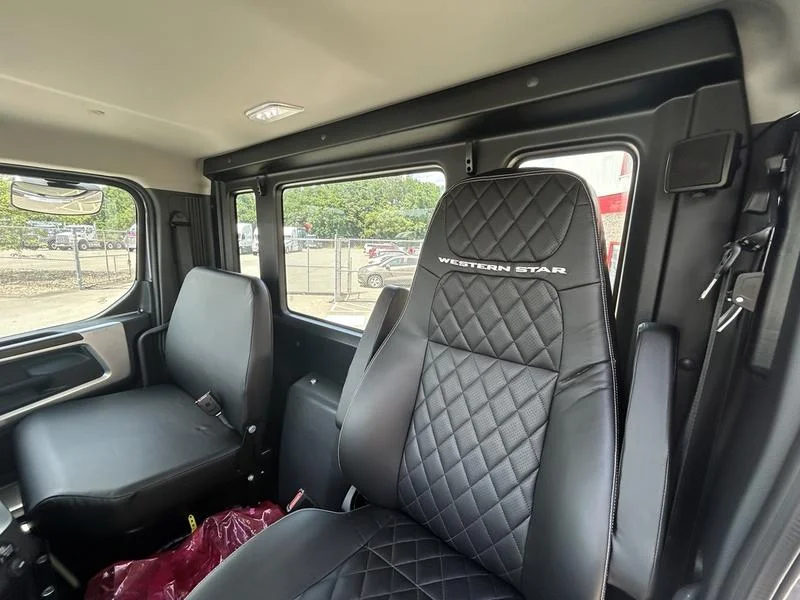 2026 Western Star 49X in Pittsburgh, PA — photo 17