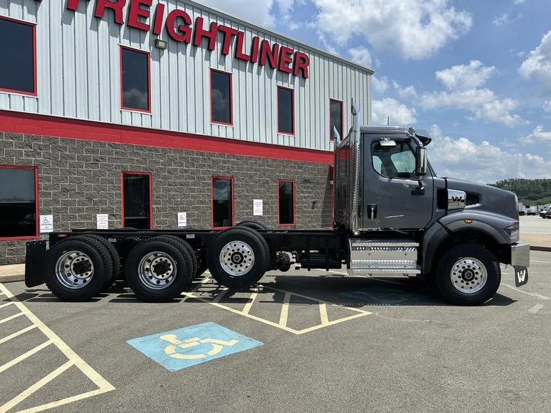 2026 Western Star 49X in Pittsburgh, PA — photo 2