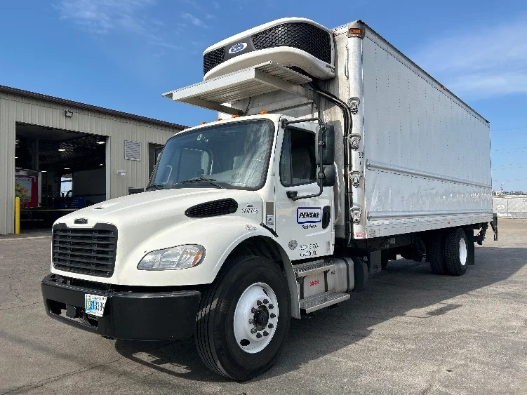2022 Freightliner M2 106 - image 3