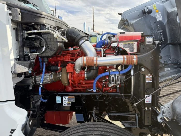 2027 Peterbilt 567 - image 8