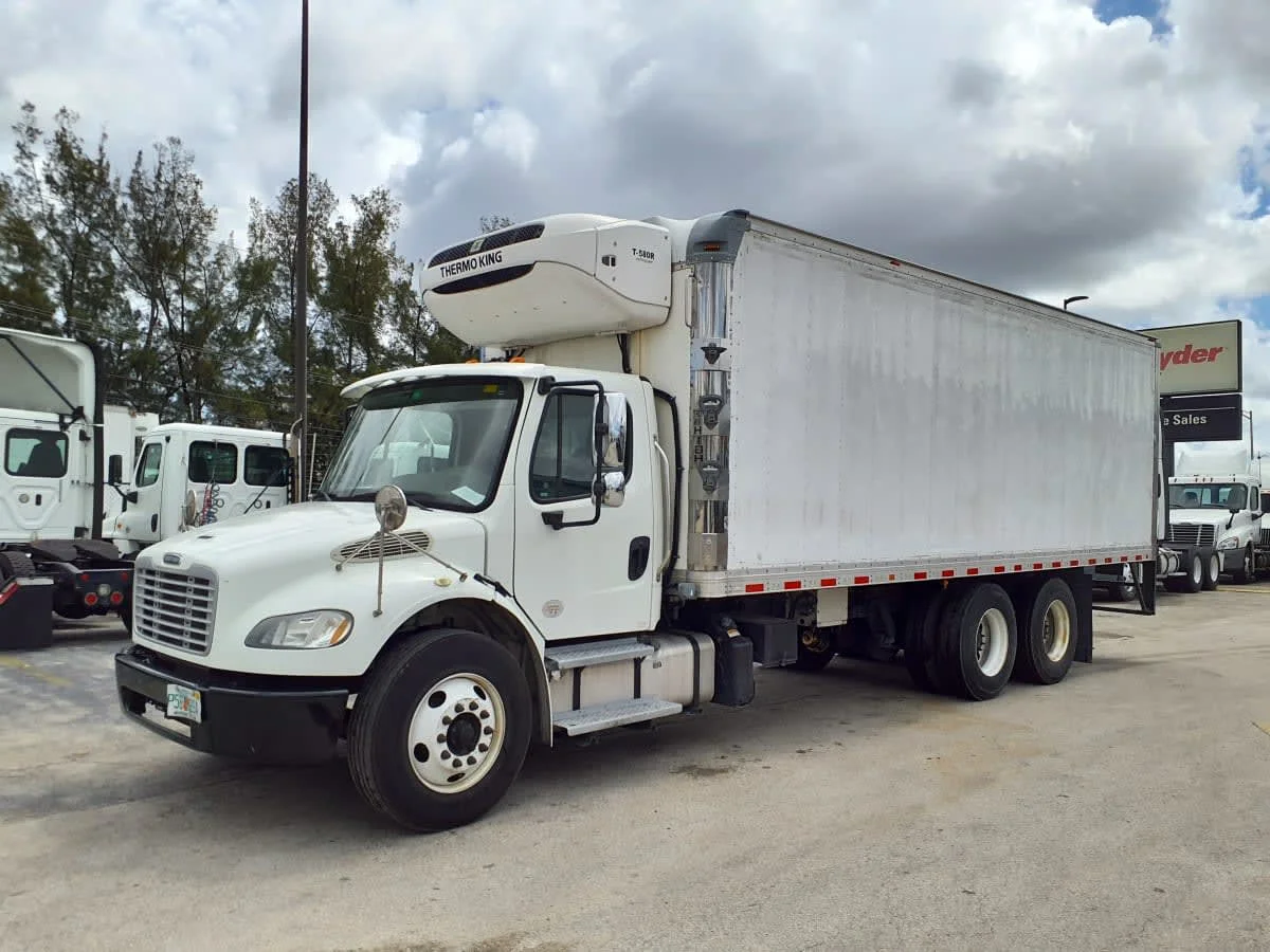 2019 Freightliner M2 106 in Miami, FL