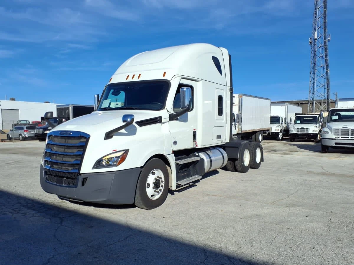2022 Freightliner Cascadia in Fort Worth, TX