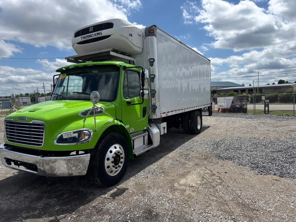 2020 Freightliner M2 106