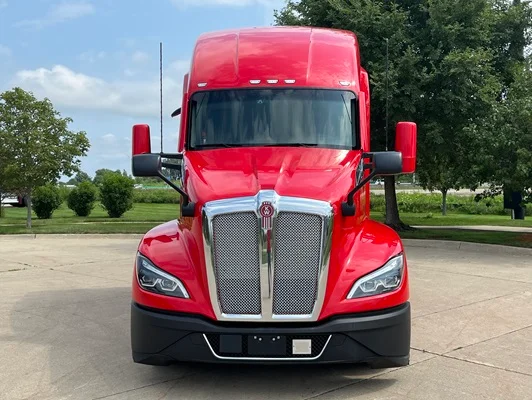 2024 Kenworth T680 in Cedar Rapids, IA — photo 21