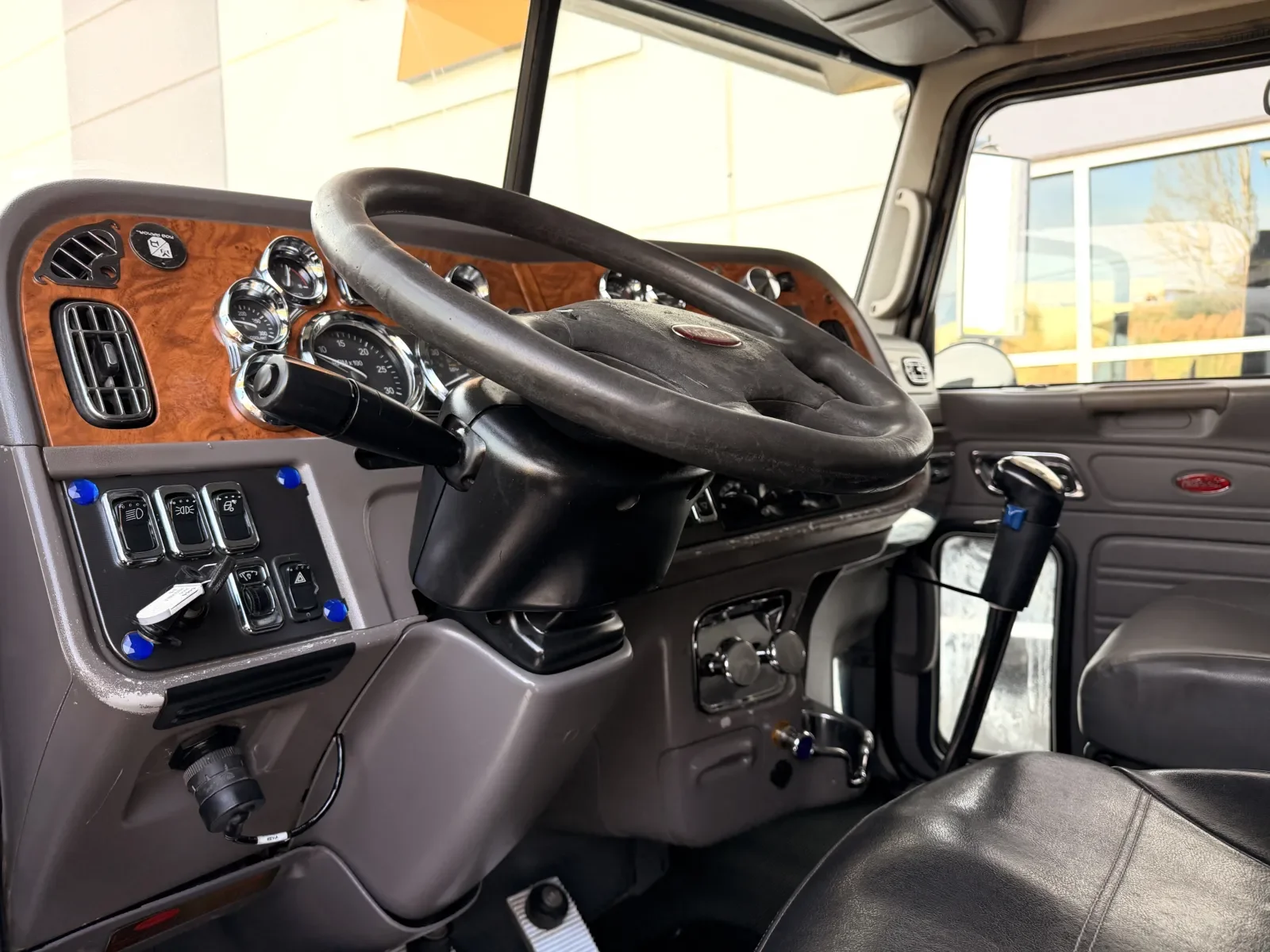 2006 Peterbilt in Greer, SC — photo 16