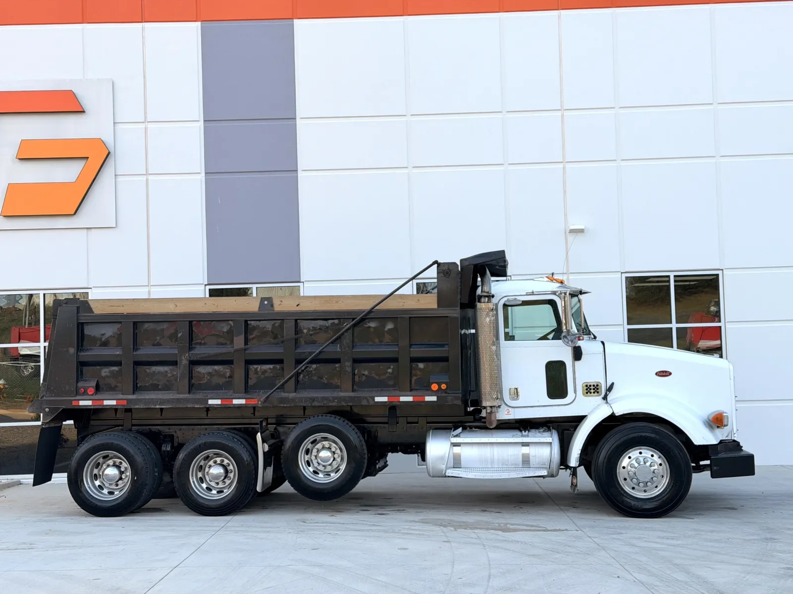 2006 Peterbilt in Greer, SC — photo 4