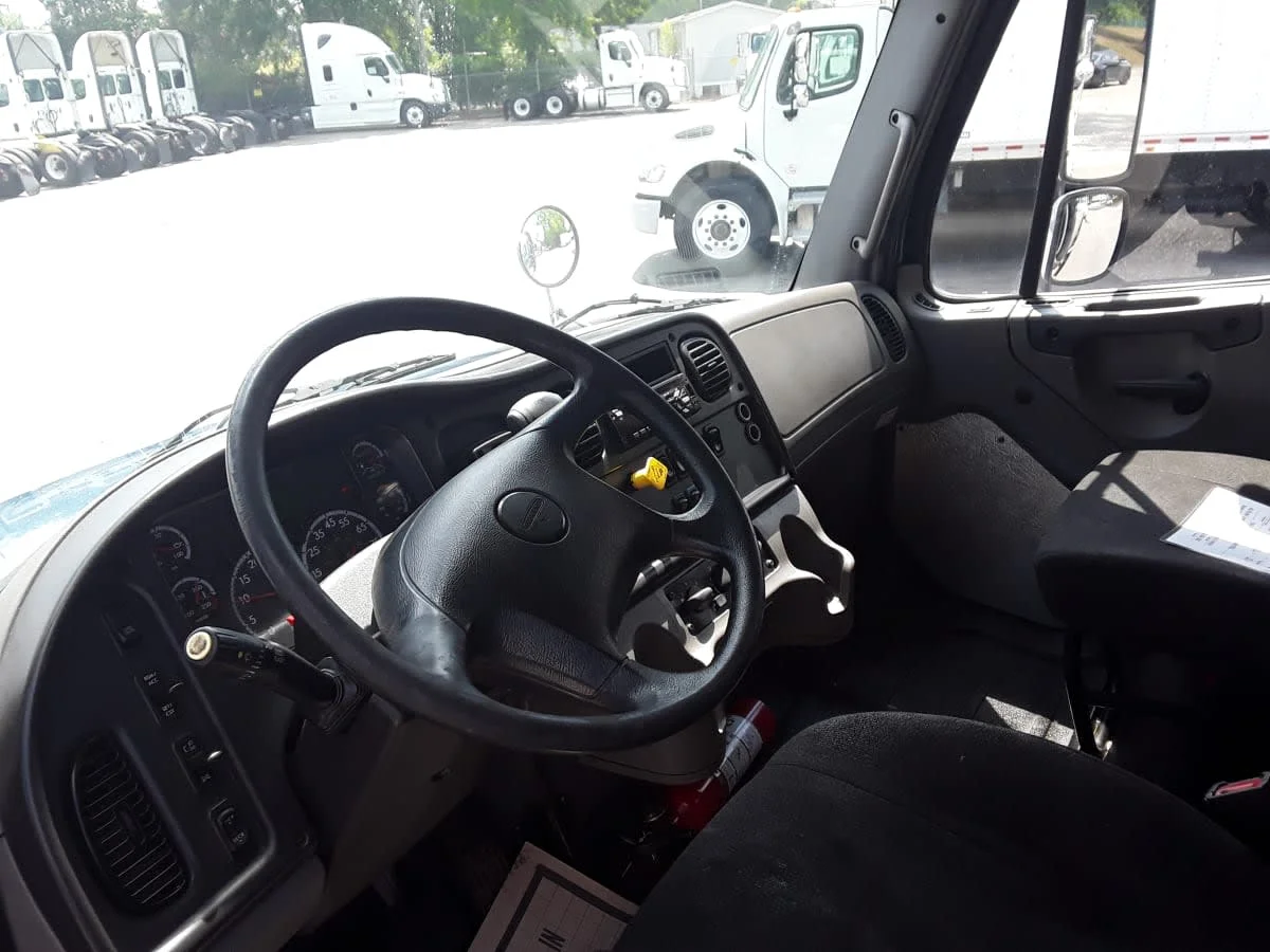 2020 Freightliner M2 106 in Charlotte, NC — photo 7