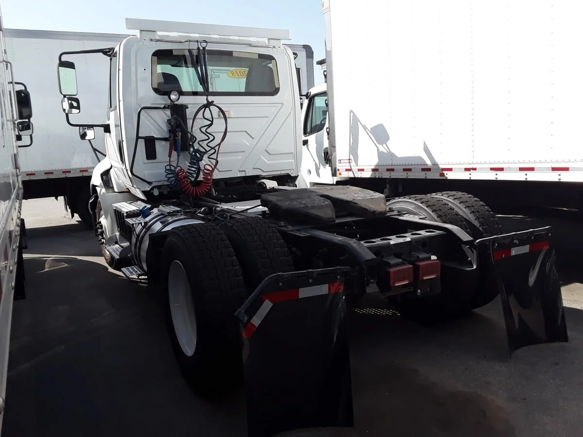 2018 International ProStar - image 6