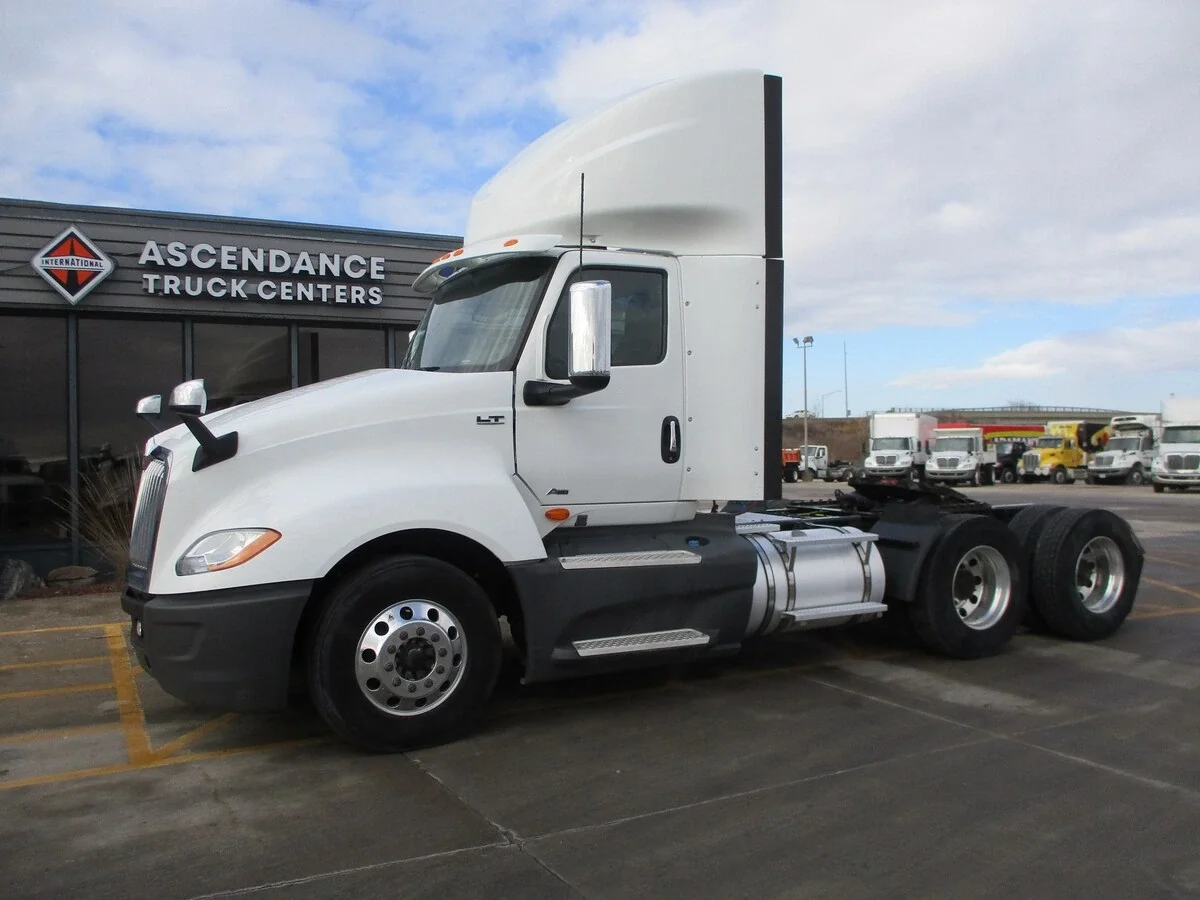 2019 International LT in Murray, KY