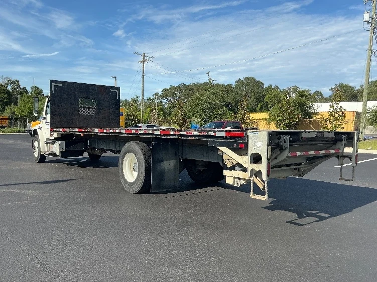 2019 Freightliner M2 106 - image 5