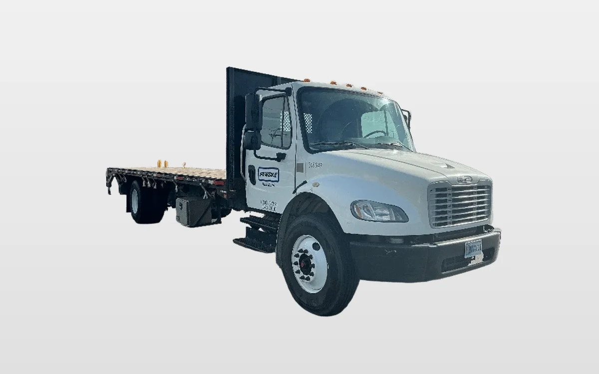 2019 Freightliner M2 106 - image 1