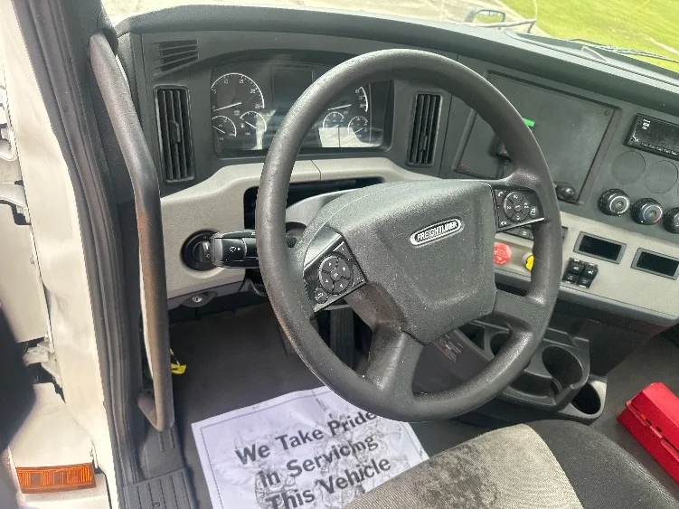 2019 Freightliner Cascadia in Hammond, LA — photo 9