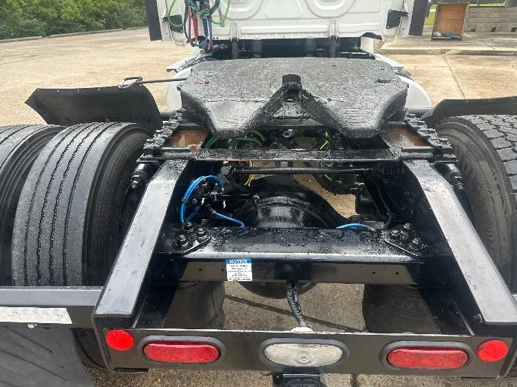 2019 Freightliner Cascadia in Hammond, LA — photo 5