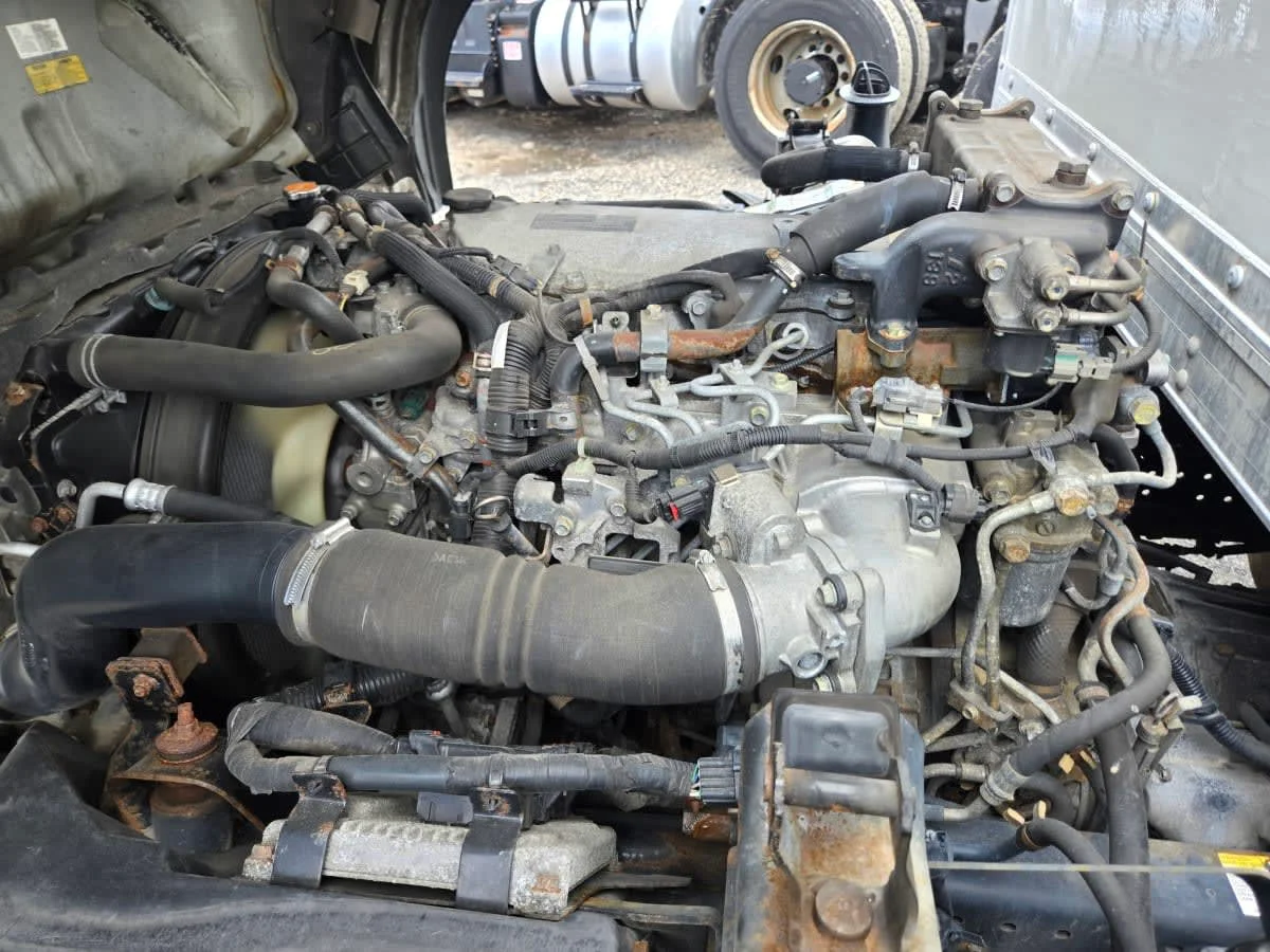 2019 Isuzu NQR - image 9