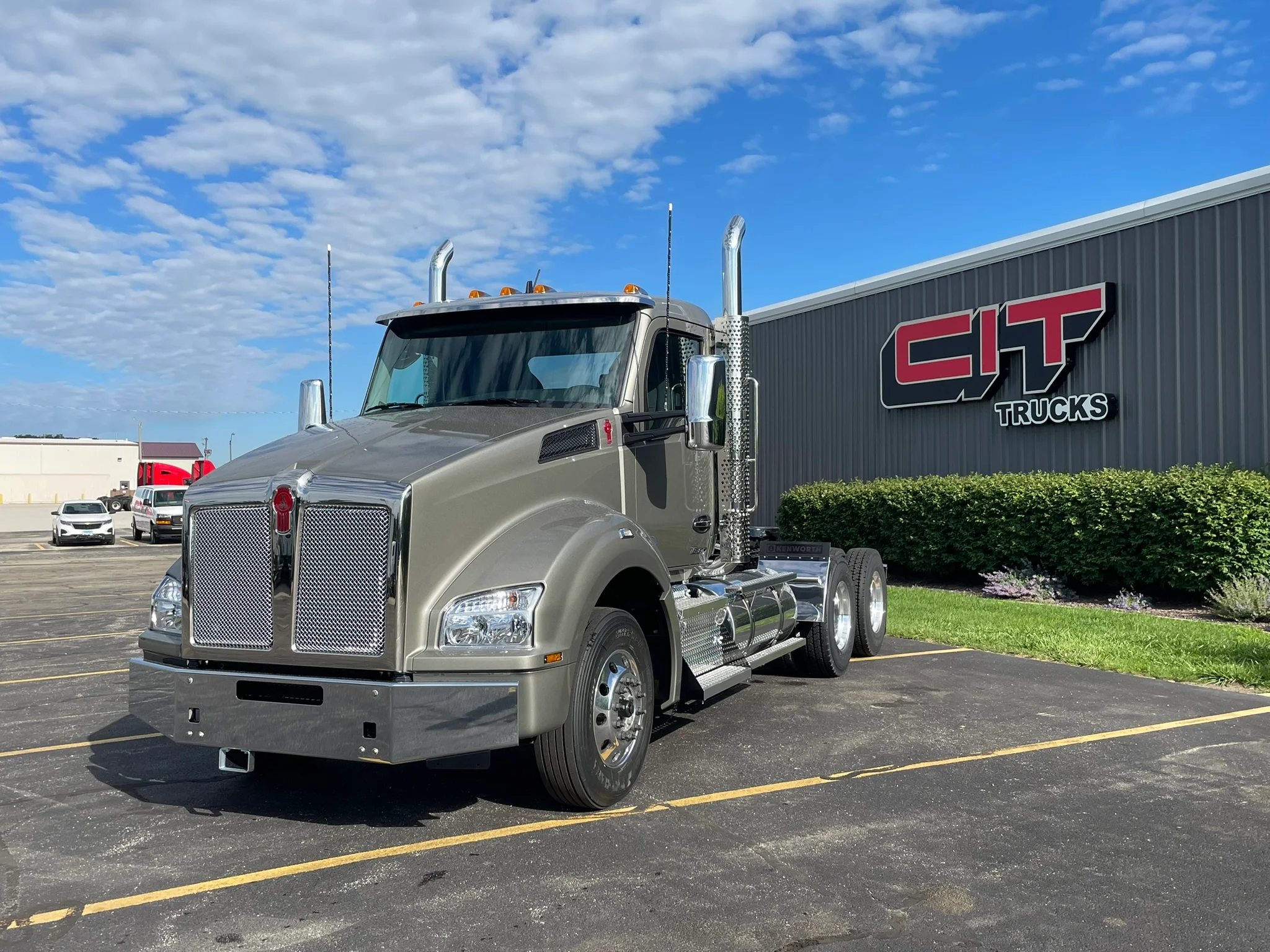 2027 Kenworth T880 in Normal, IL