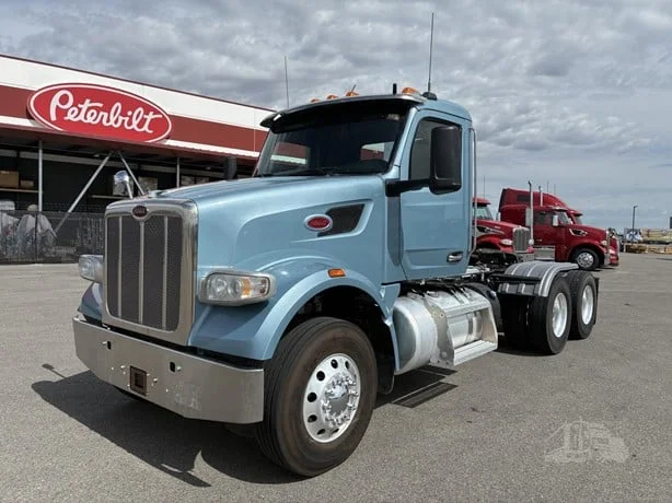 2023 Peterbilt 567