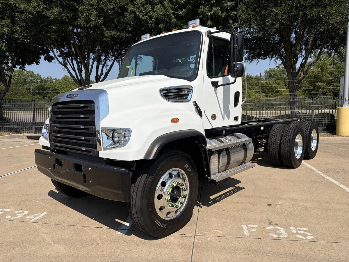 2027 Freightliner 114SD