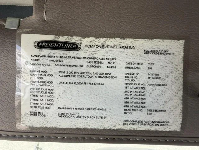 2022 Freightliner M2 106 — photo 18