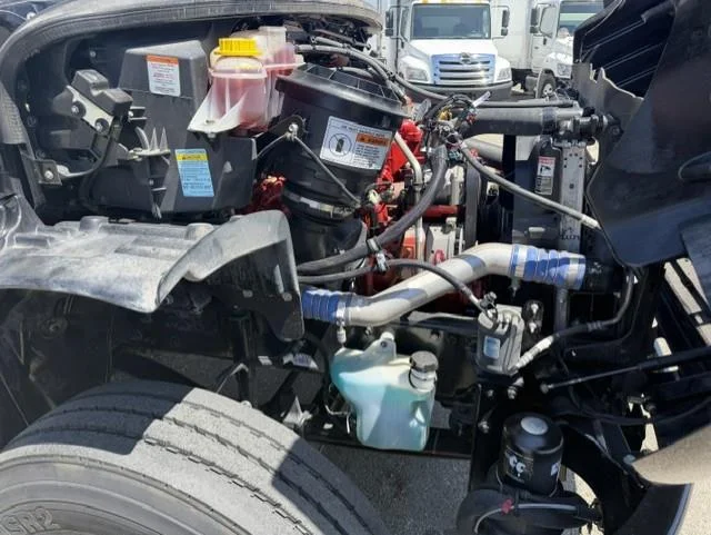 2022 Freightliner M2 106 — photo 15