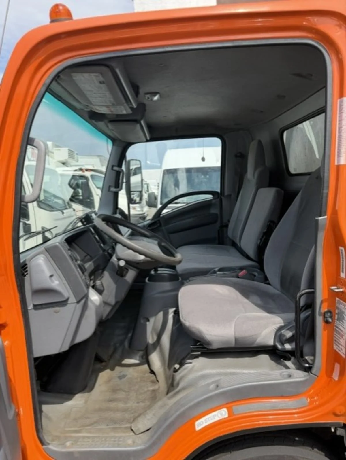 2020 Isuzu NQR in Farmingdale, NY — photo 8