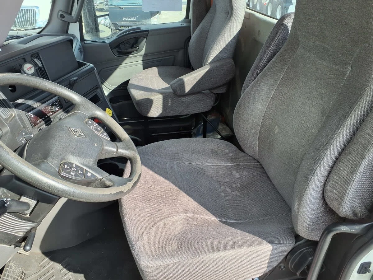 2019 International RH - image 7